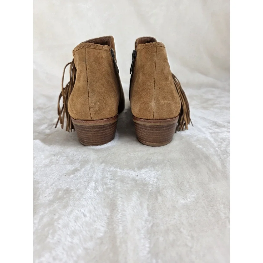 Sam Edelman step into